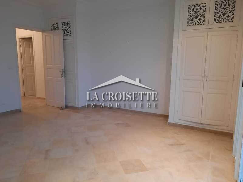 Appartement S+3 vue sur mer à La Marsa